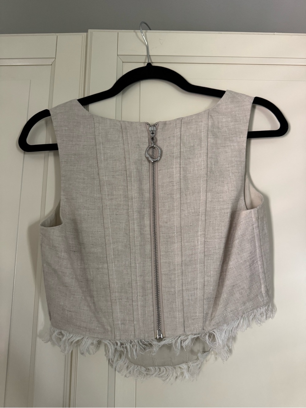 STAUD Triton Set Linen Wide-Leg Pants with Silver Buckle Belt & Linen Corset - Picture 4 of 12